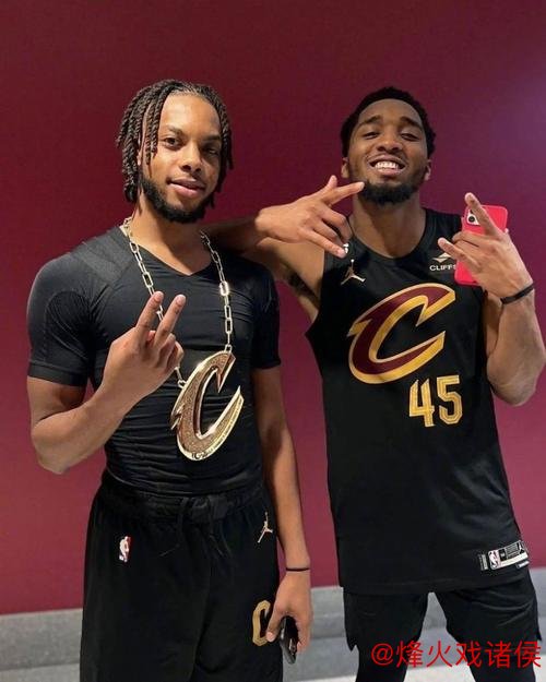 加兰39分骑士豪取8连胜击溃雄鹿6连败 绿军轻松大胜老鹰 加兰39分骑士豪取8连胜击溃雄鹿6连败 绿军轻松大胜老鹰