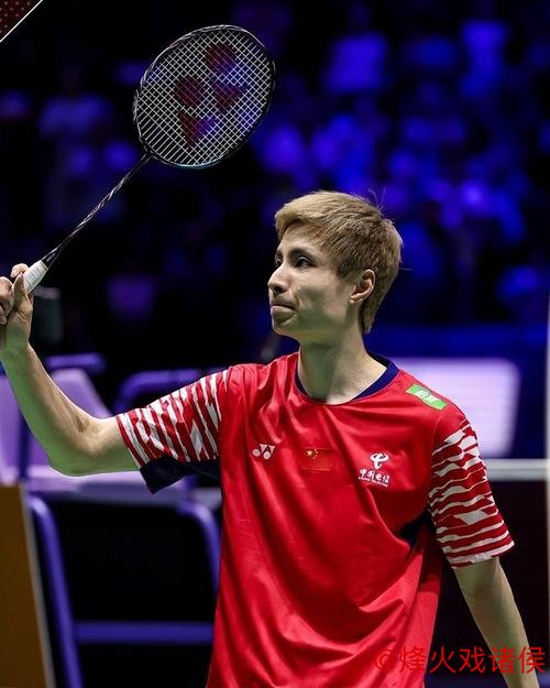 石宇奇决赛意外失利，法国新星波波夫一战成王