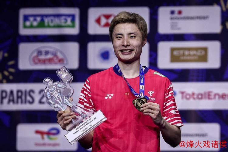 石宇奇决赛意外失利，法国新星波波夫一战成王