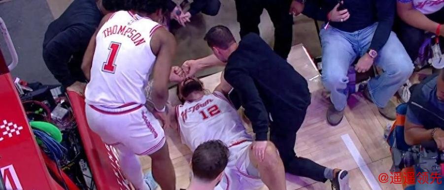 火箭遭重创！亚当斯脚踝三级扭伤将无限期缺阵 可能会赛季报销